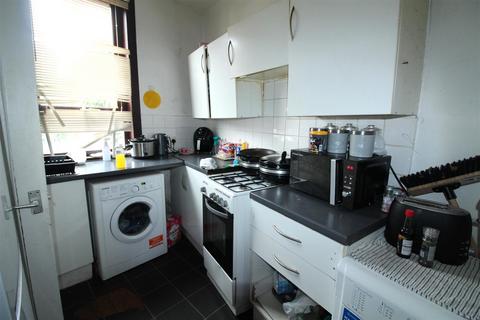 2 bedroom terraced house for sale - Westbourne Avenue, Leeds
