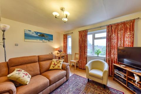 20 Barker Hill, Lowdham, Nottingham, NG14 7BH