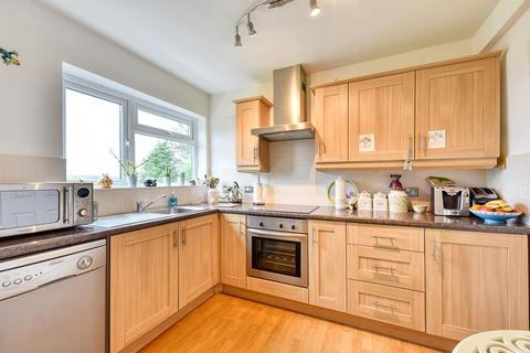 20 Barker Hill, Lowdham, Nottingham, NG14 7BH