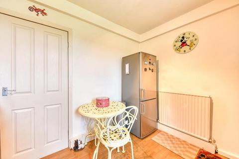 20 Barker Hill, Lowdham, Nottingham, NG14 7BH