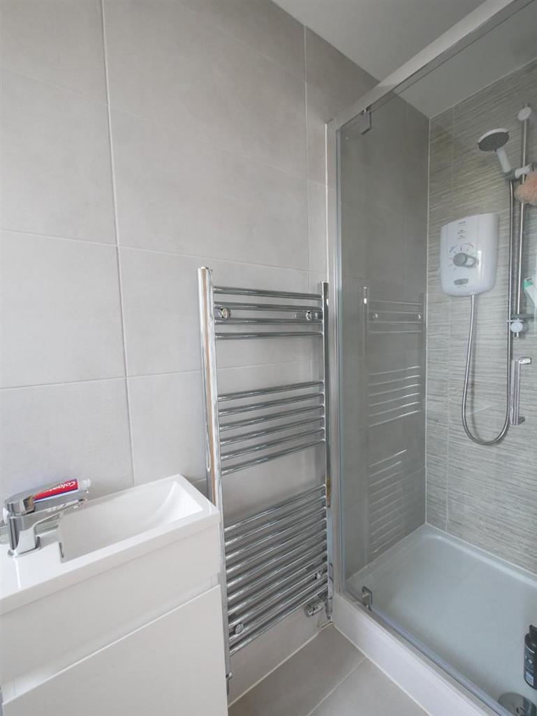 En Suite Shower Room