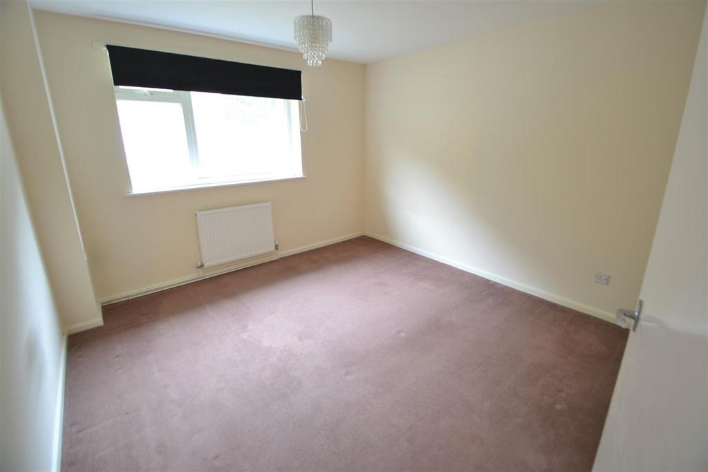 Bedroom 1.JPG