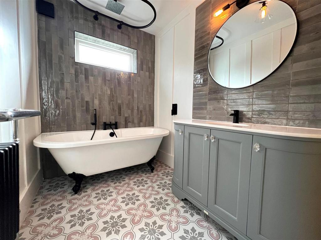 Bath.jpg