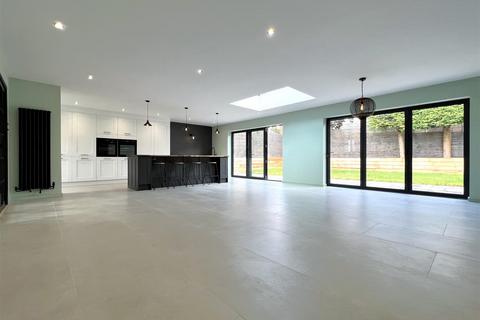 10 Sumner Close, Hampton Magna, Warwick, CV35 8SQ