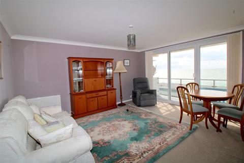 2 bedroom flat for sale, Esplanade, Seaford