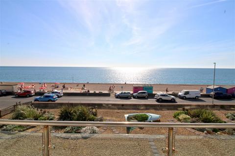 2 bedroom flat for sale, Esplanade, Seaford