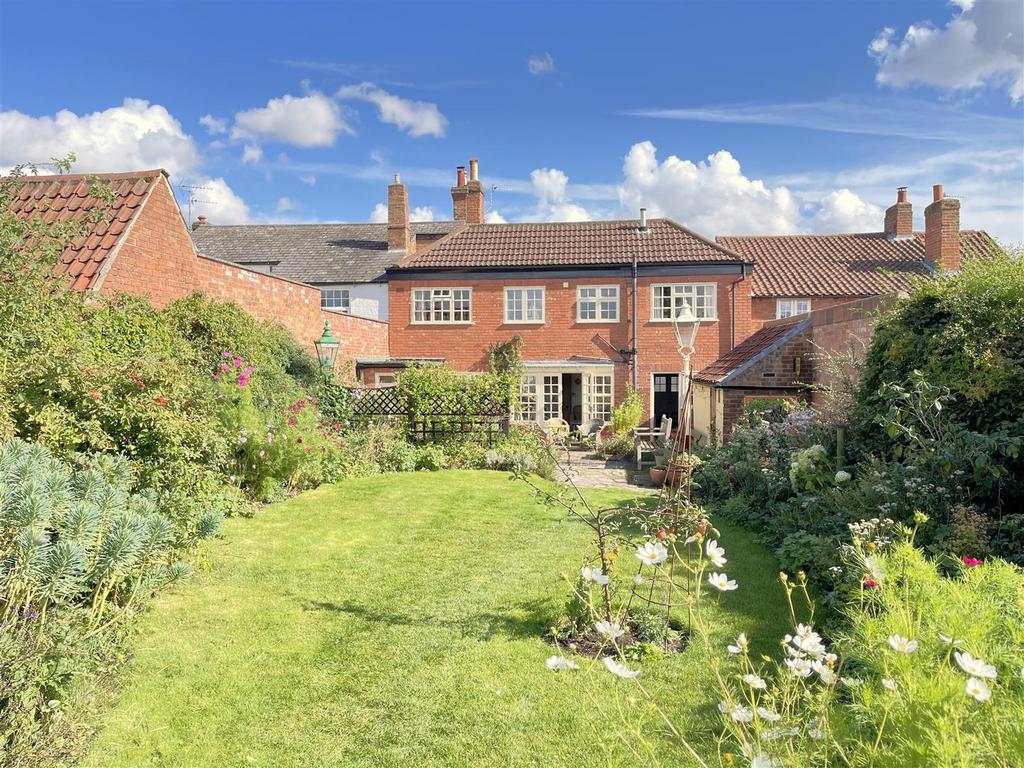 Fairfield Street, Bingham 4 bed terraced house for sale £470,000