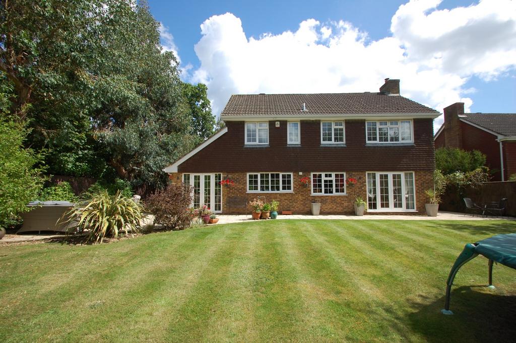 Valentine Way, Chalfont St. Giles, HP8 4 bed detached house for sale