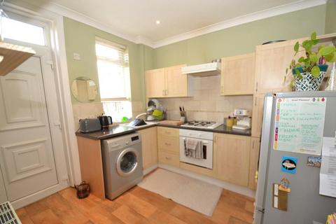 35 Mount Avenue, Bradford, BD2 2JB