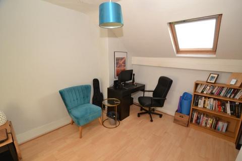 35 Mount Avenue, Bradford, BD2 2JB