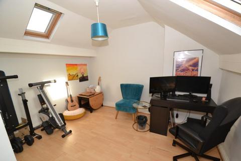 35 Mount Avenue, Bradford, BD2 2JB
