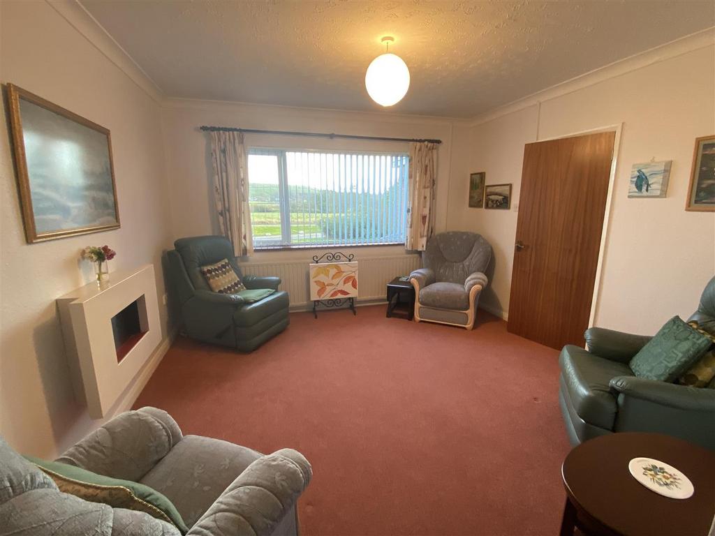 Bancyfelin, Carmarthen 3 bed bungalow for sale £195,000