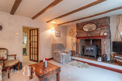 3 bedroom semi-detached house for sale - Blackburn Old Road, Preston