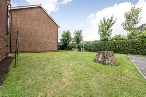 6, Shaw Court Ninehams Road, Caterham, CR3 5LG