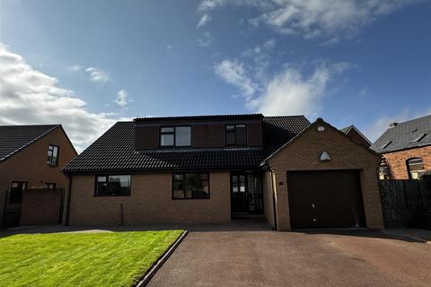 4 bedroom detached bungalow for sale, The Willows, Carrville