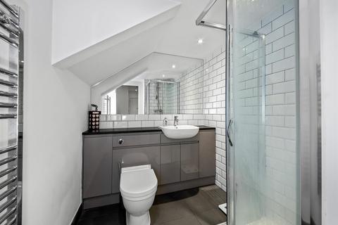 Flat 40, 1 Whyteleafe Hill, Whyteleafe, CR3 0FA