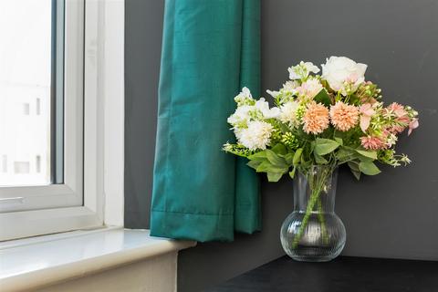 Flat 8, 2 Clarendon Road, Wallington, SM6 8QX