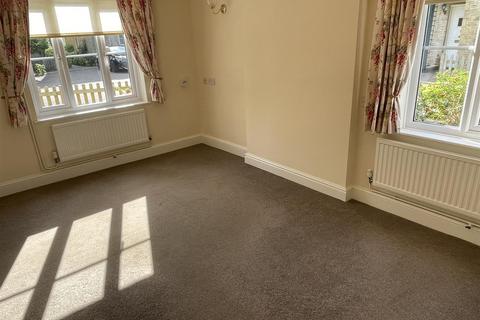 2 bedroom terraced house for sale, Broadlands Court, Bourton-On-The-Water, Cheltenham