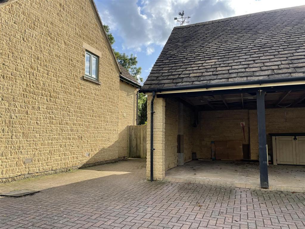 Garage.JPG