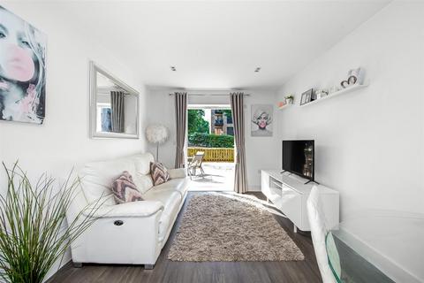 Flat 3, 1 West Hill, South Croydon, CR2 0SB