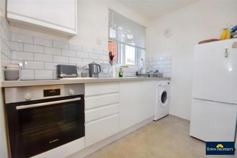 Studio for sale - Tutts Barn Lane, Eastbourne