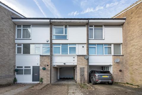 41 Hollywoods, Croydon, CR0 9JJ