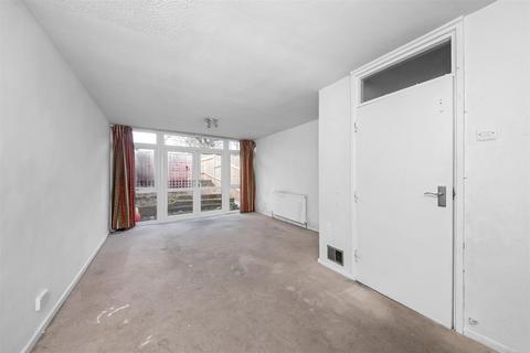 41 Hollywoods, Croydon, CR0 9JJ