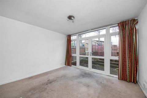 41 Hollywoods, Croydon, CR0 9JJ