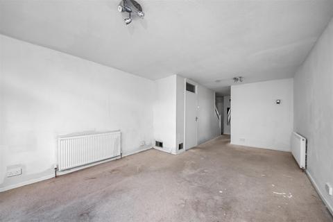 41 Hollywoods, Croydon, CR0 9JJ