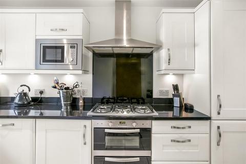 53 Halton Road, Kenley, CR8 5GN