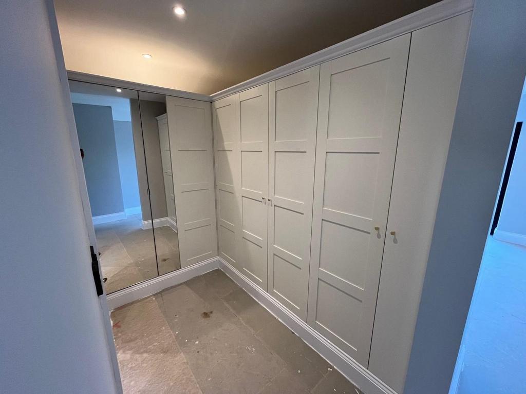 Dressing Room.jpg