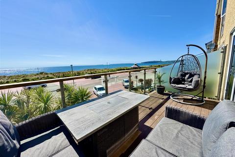 5 bedroom townhouse for sale, Victoria Parade, Pwllheli