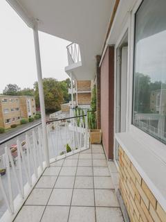 Flat 28, Albany Court Beach Road, Penarth, CF64 1JU