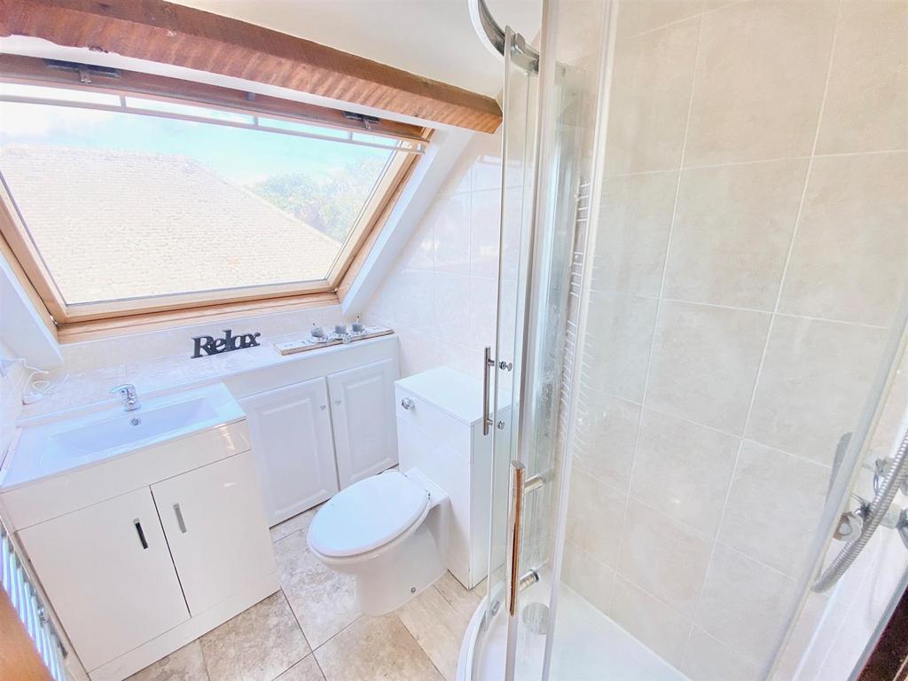 Ff shower room.jpg