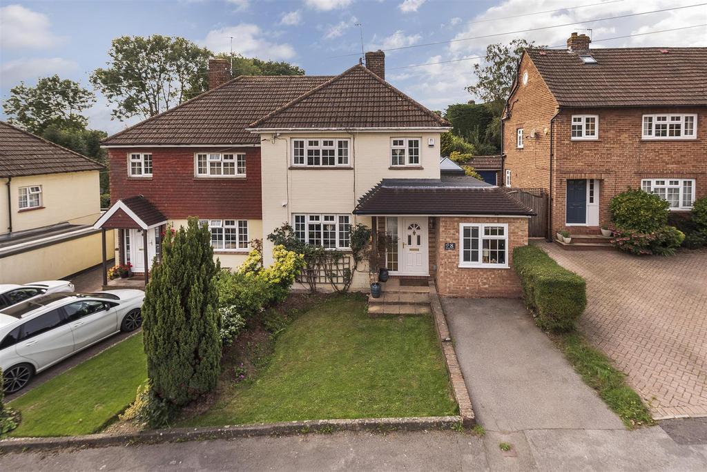 Weald Close, Weald, Sevenoaks 4 bed semidetached house to rent £