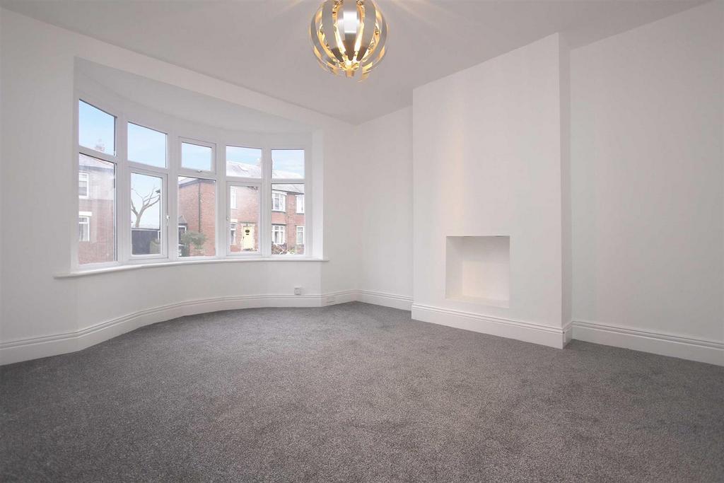 Closefield Grove, Monkseaton 2 bed flat £750 pcm (£173 pw)