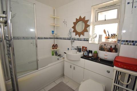 82a Hamlin Gardens, Exeter, EX1 3BD
