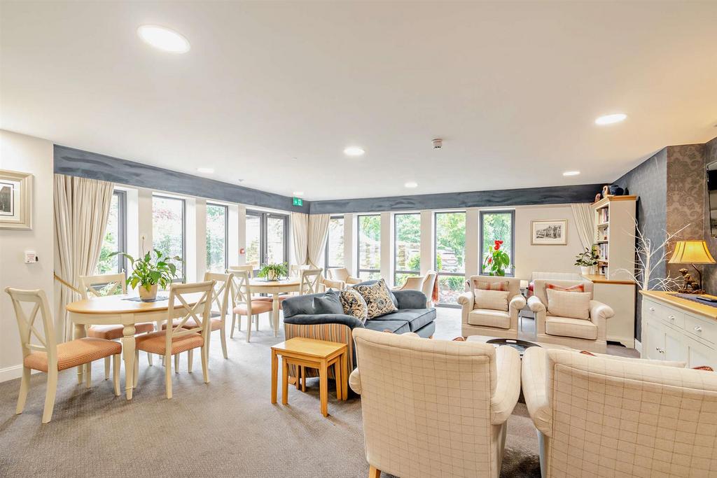 The Wickets Homeowners Lounge .jpg