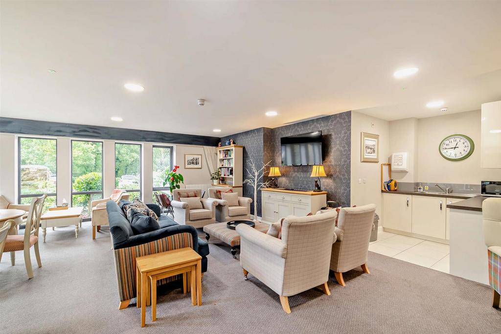 The Wickets Homeowners Lounge .jpg