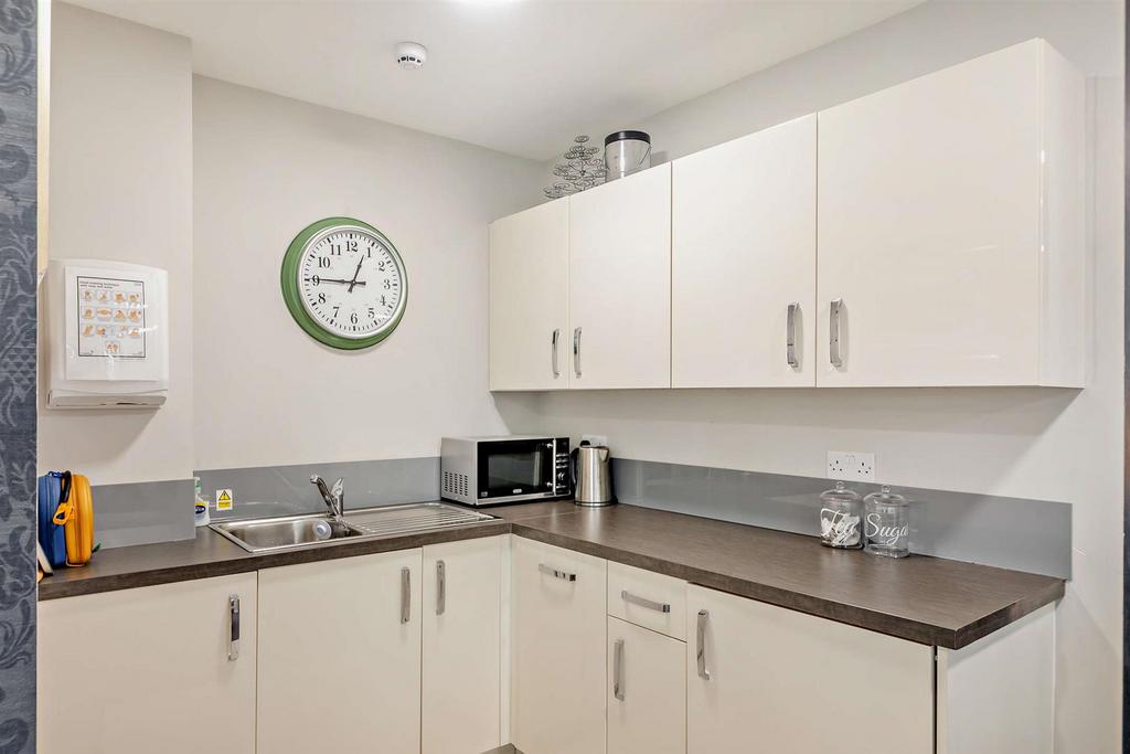 The Wickets Homeowners Lounge Kitchen