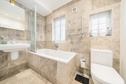 40 Airedale Drive, Horsforth, Leeds, LS18 5ED