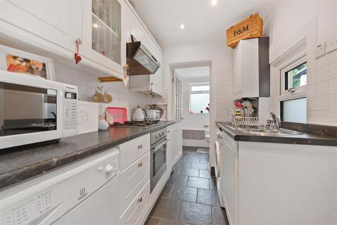 60 Beech Hill Road, Ascot, SL5 0BW