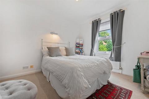 60 Beech Hill Road, Ascot, SL5 0BW
