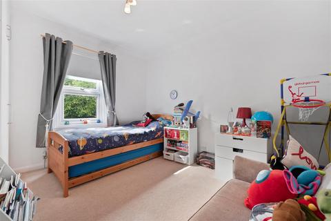 60 Beech Hill Road, Ascot, SL5 0BW