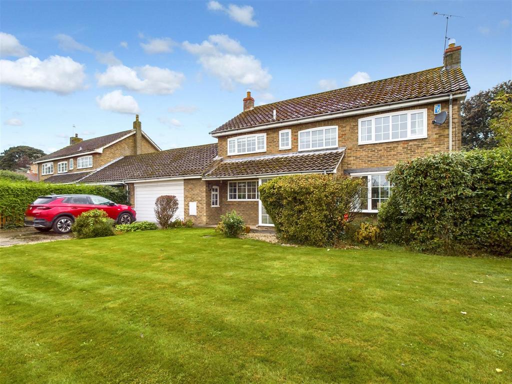 6 Cherry Tree Walk, Amotherby, North Yorkshire, YO17 6TR 4 bed detached