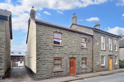 3 bedroom townhouse for sale - Castle Street, Builth Wells, LD2