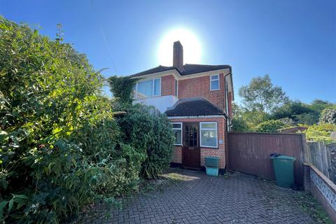 9 Maple Close, Petts Wood, Orpington, BR5 1LP