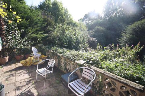 9 Maple Close, Petts Wood, Orpington, BR5 1LP