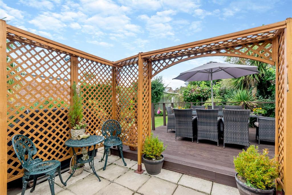 Forstal Lane, Coxheath, Maidstone 3 bed semidetached house for sale
