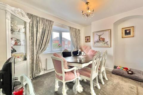 100 Cross Lane, Royston, Barnsley, S71 4AR